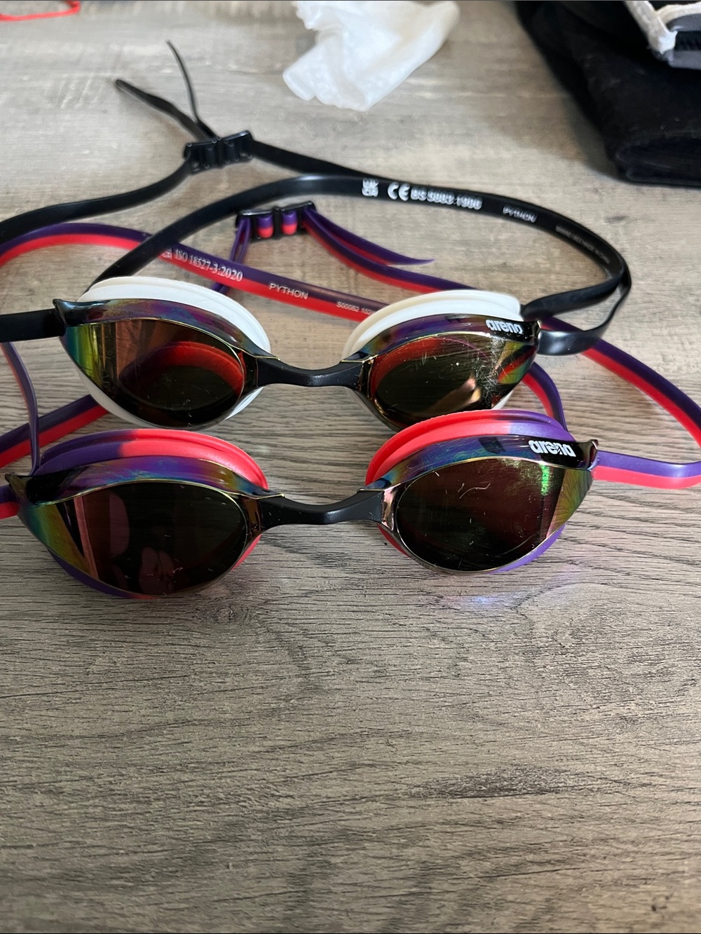 arena Women's Mirrored Swim Goggles in Multicolor